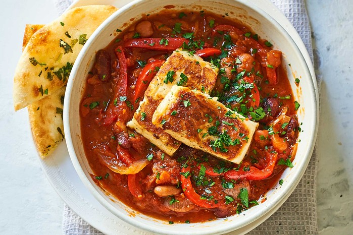 Bean & halloumi stew