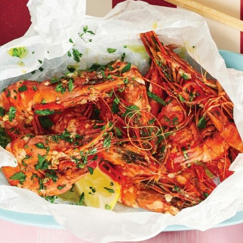 Chilli garlic prawns in a bag