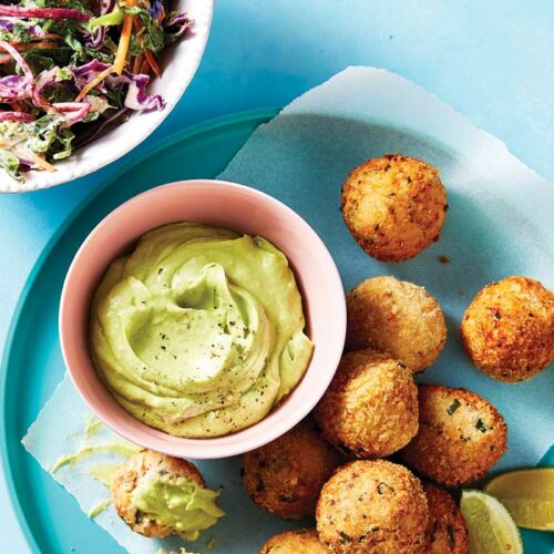 Salmon balls with slaw and avocado cream