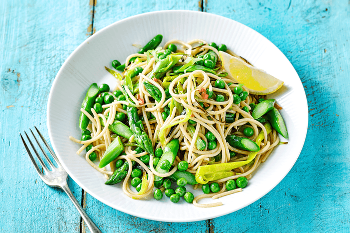 Asparagus & lemon spaghetti with peas